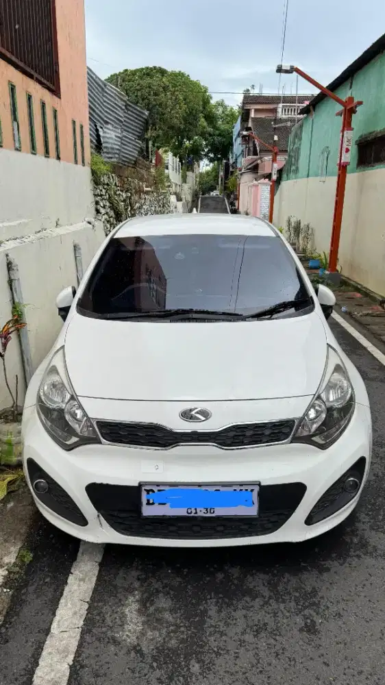 Mobil Kia Rio 2014 Manual