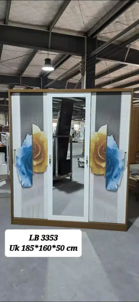 Lemari Jumbo 3 pintu