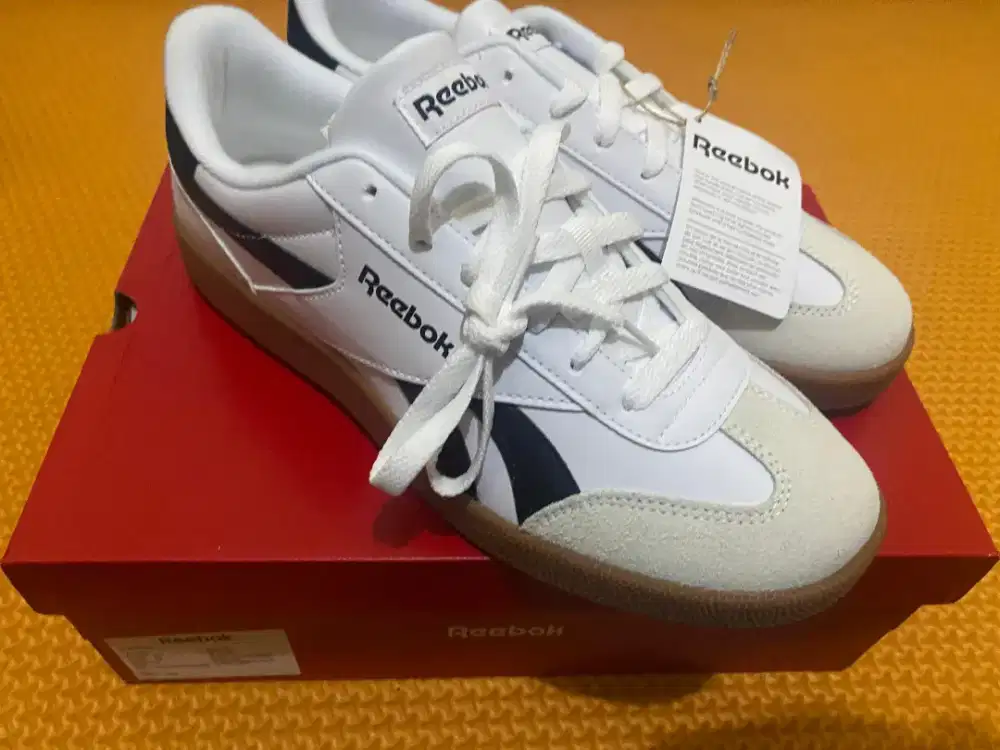 Sepatu Reebok Smash Edge S Unisex