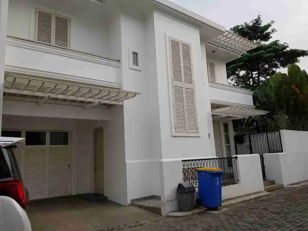 Jual Cepat Rumah Hoek Cluster Kemang Jaksel Ada Private Swimming pool