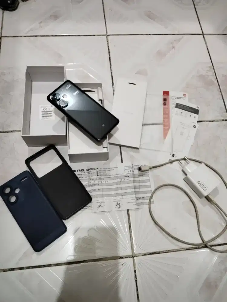 Redmi note 13 pro plus 12/512