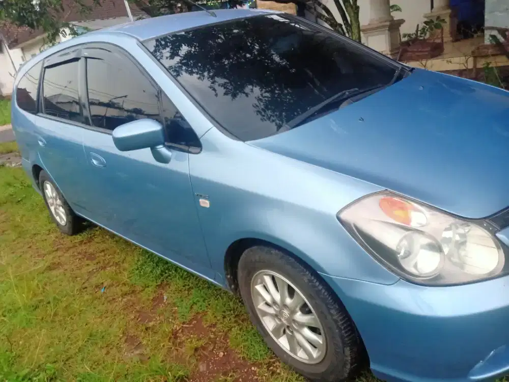 Honda stream 1, 7 th 2004