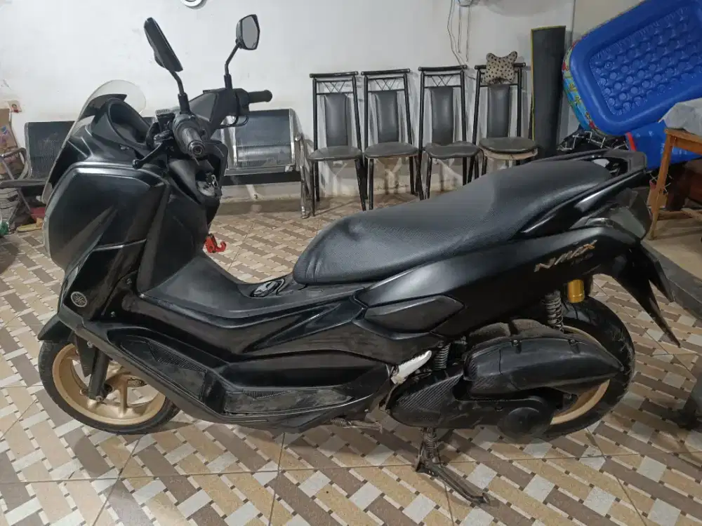 Pajak hidup Yamaha Nmax thn 2018 cw hitam mesin bagus motor terawat