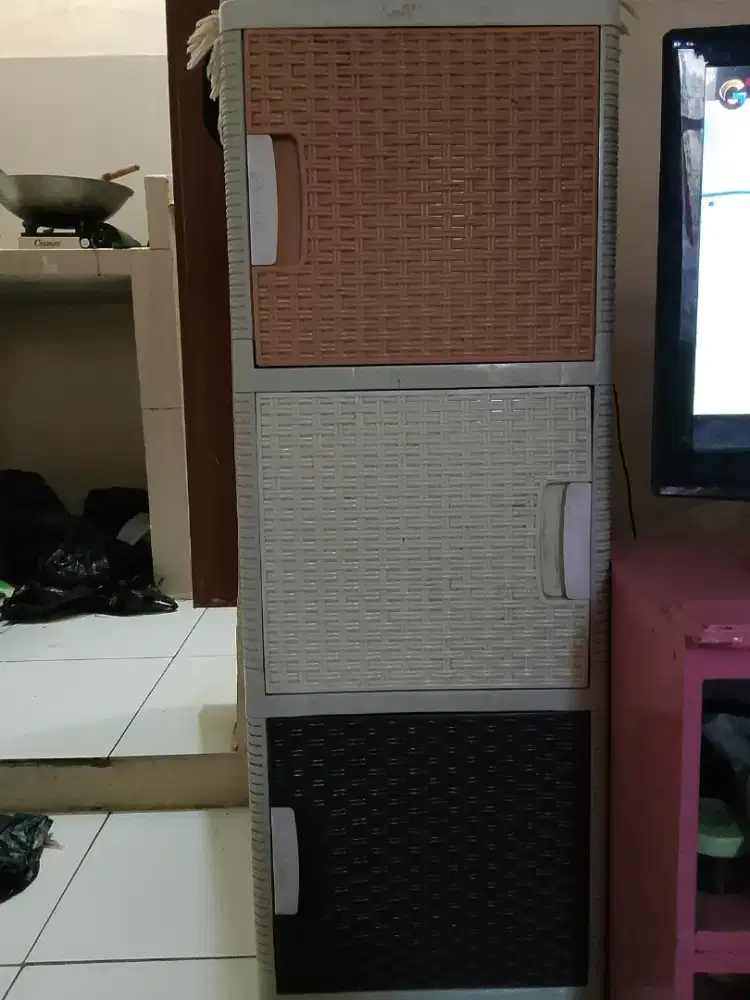 Lemari mini 3 susun..