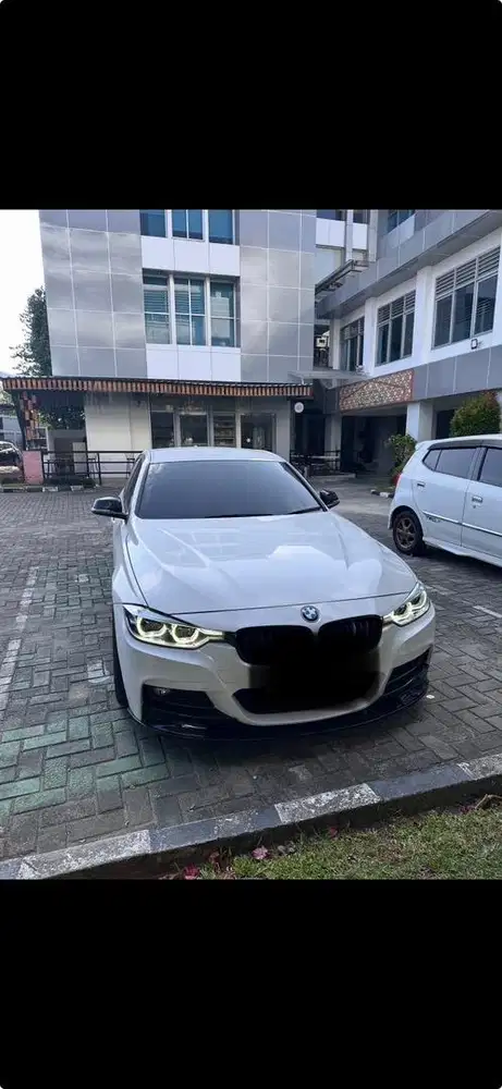 BMW F30 320i Sport Line