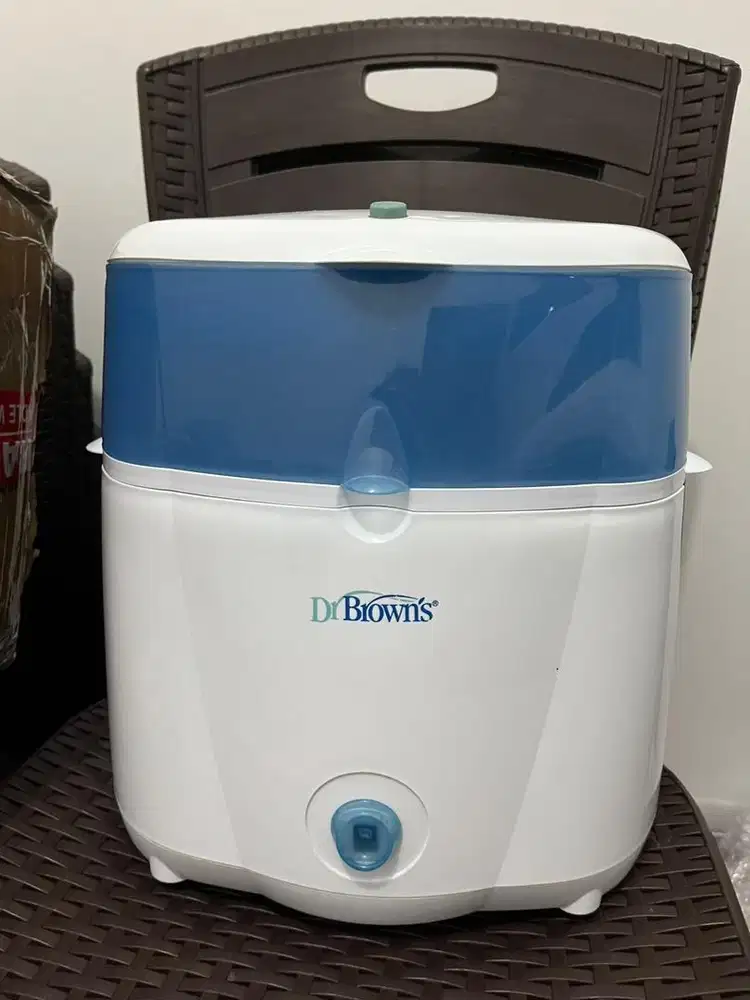 Preloved Dr Browns Deluxe Bottle Sterilizer