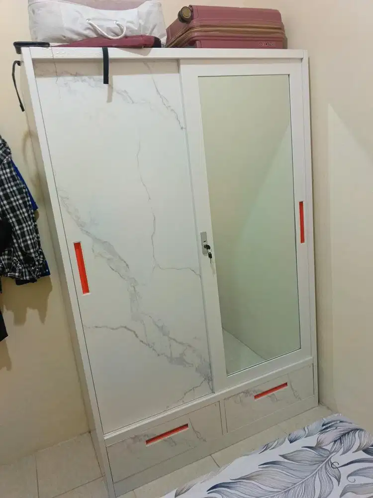 DIJUAL CEPAT LEMARI BESI Anti karatan (Malang sekitar)