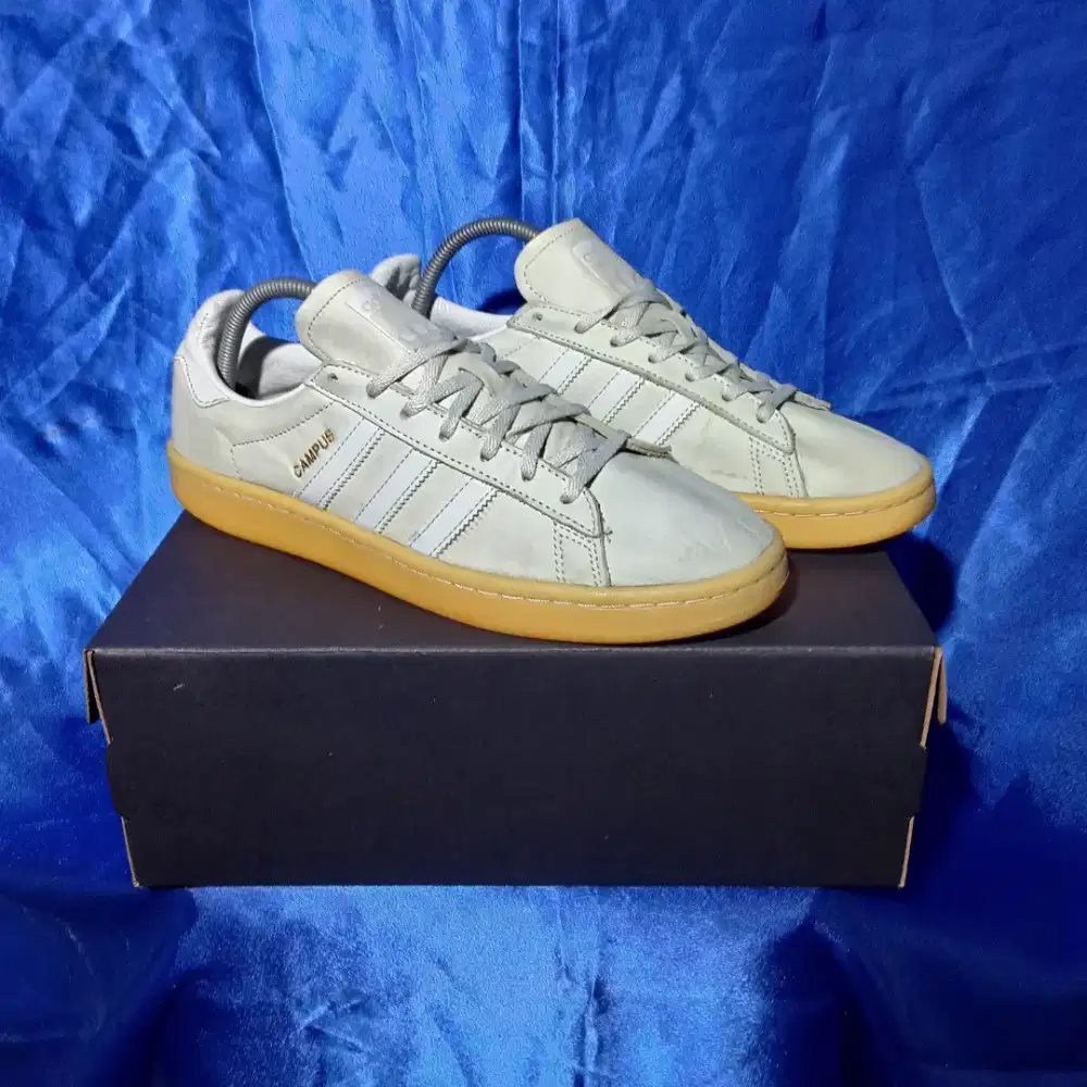 PRELOVED/THRIFT SEPATU PRIA SNEAKERS ADIDAS CAMPUS CRYSTAL WHITE GUM