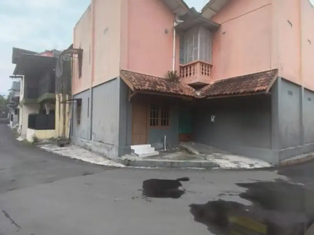 Dijual BU, Kos-Kosan Belakang Kampus UII Persis, Legalitas Lengkap