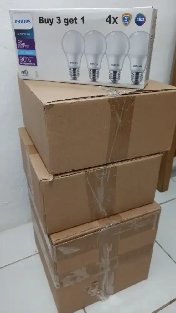 Lampu Philips 5W 1 pack isi 4 lampu Harga Grosir
