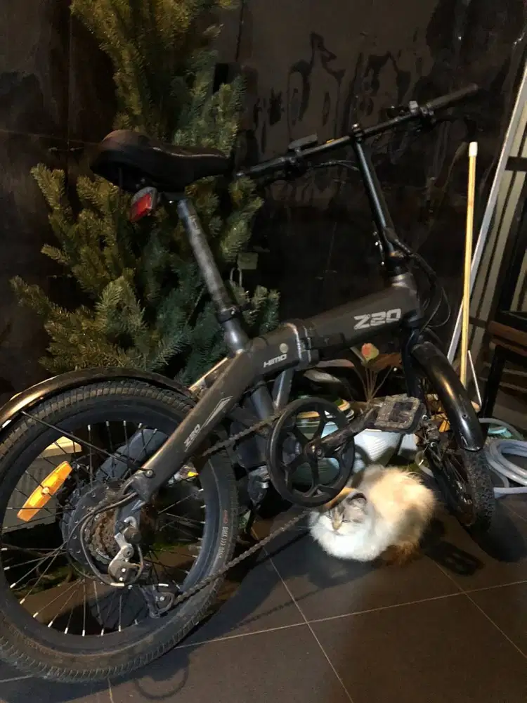 Sepeda Listrik Lipat HIMO Z20 – Bekas, Minus Kap Listrik Dekat Stang