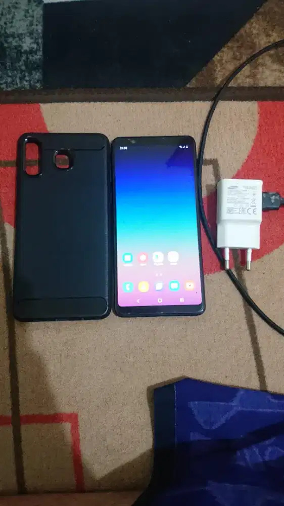 Samsung a8 star 4 /64 gb