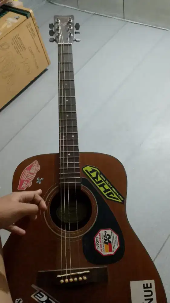 JUAL GITAR YAMAHA F310