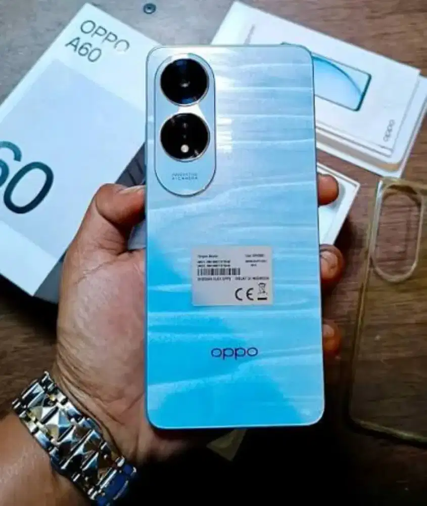 Oppo a60 8/128 full set masih orian semua belum pernah service