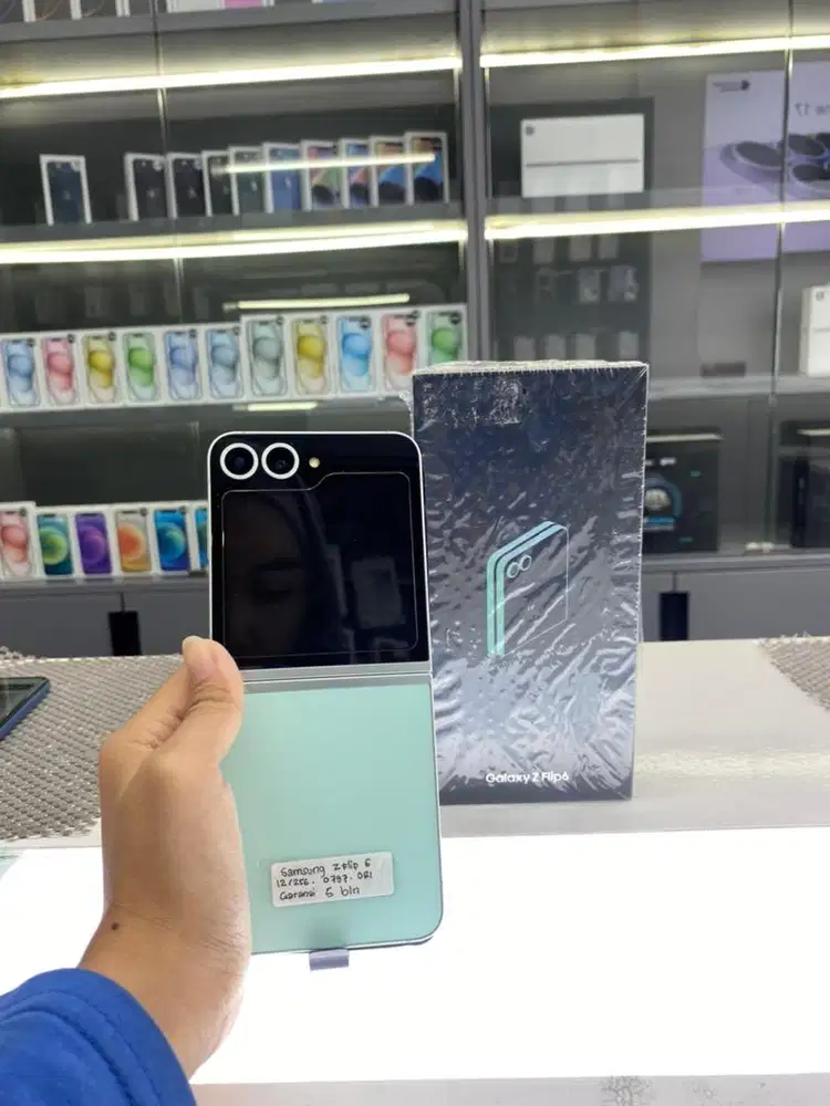 Samsung zflip 6 12/256gb fullset, garansi resmi/sein 6 bulan