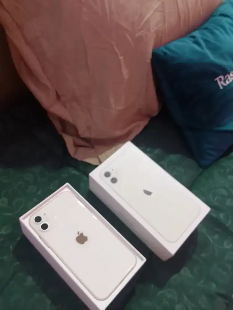 Iphone 11 128gb semarak warna putih