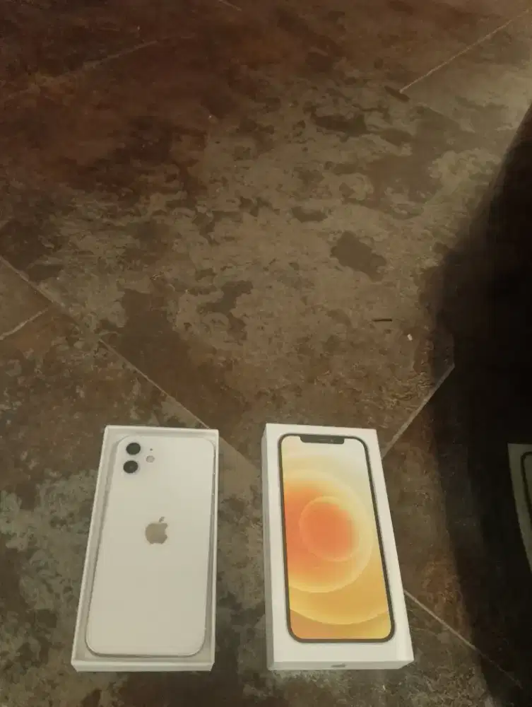 Iphone 12 128gb mau baru mantap