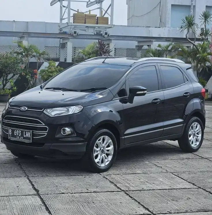 Ford ecosport A/T 2015 Titanium sunroof tipe tertinggi Terawat