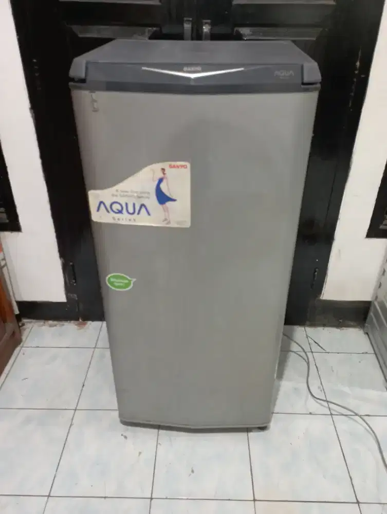 Kulkas 1 pintu aqua
