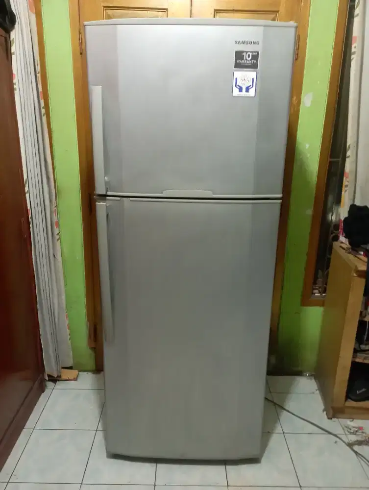 Kulkas 2 pintu samsung digital