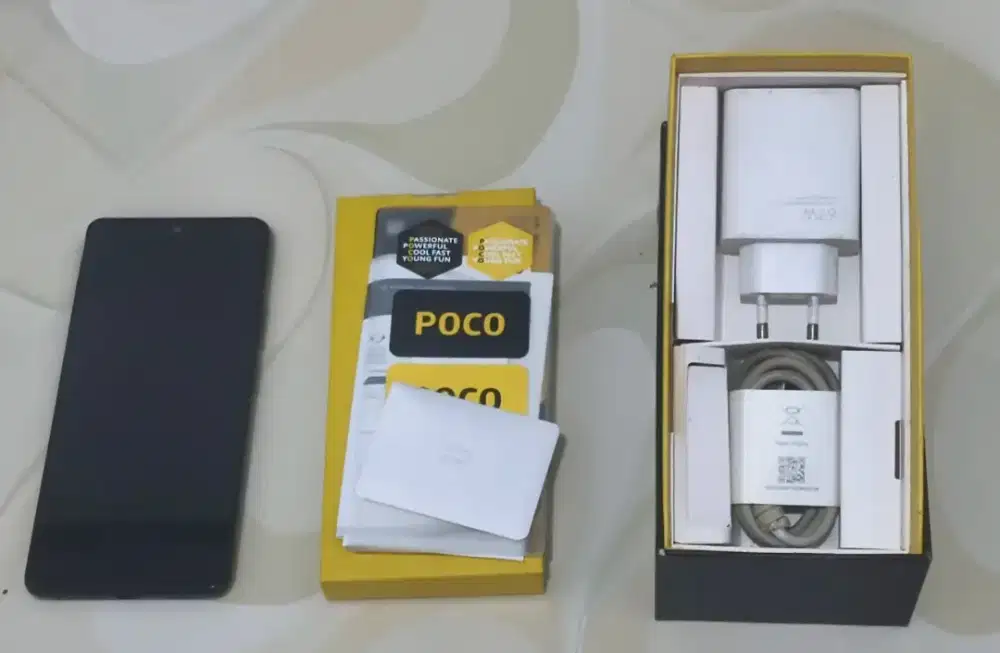 POCO F4 8/128 Jual Cepat BU Nego Tipis