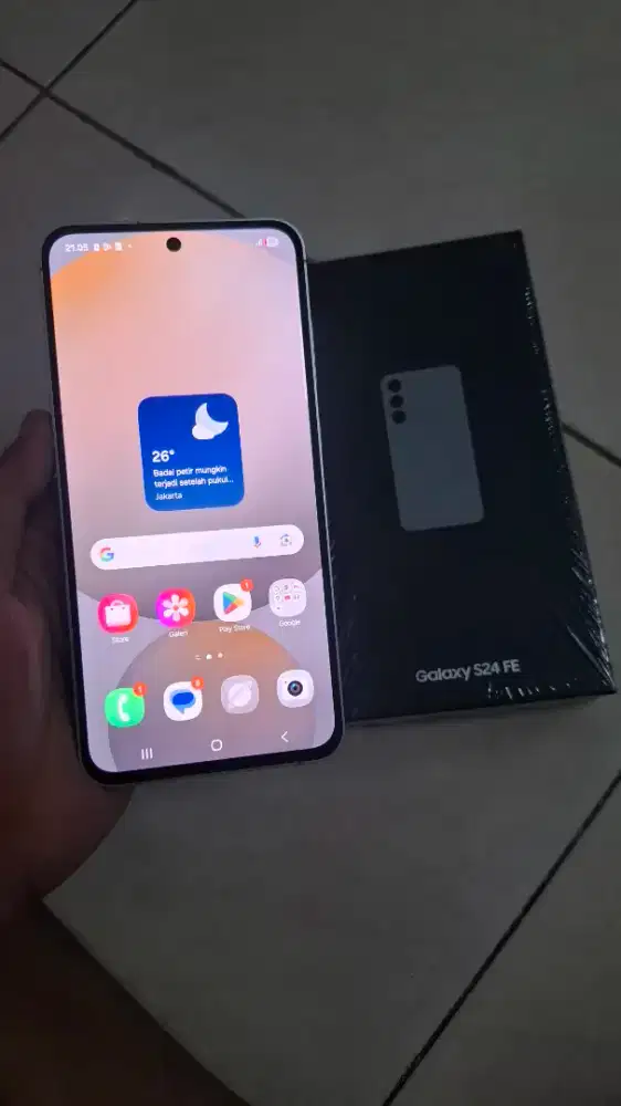 SAMSUNG S24 FE 8/256 FULLSHET MULUS GARANSI ON