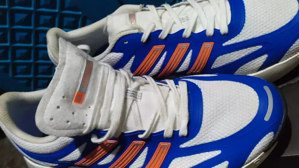 Adizero aruku sz 44 insol 28