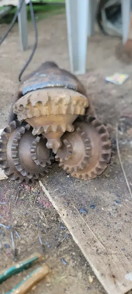 Sumur Bor dalam s/d 200 meter