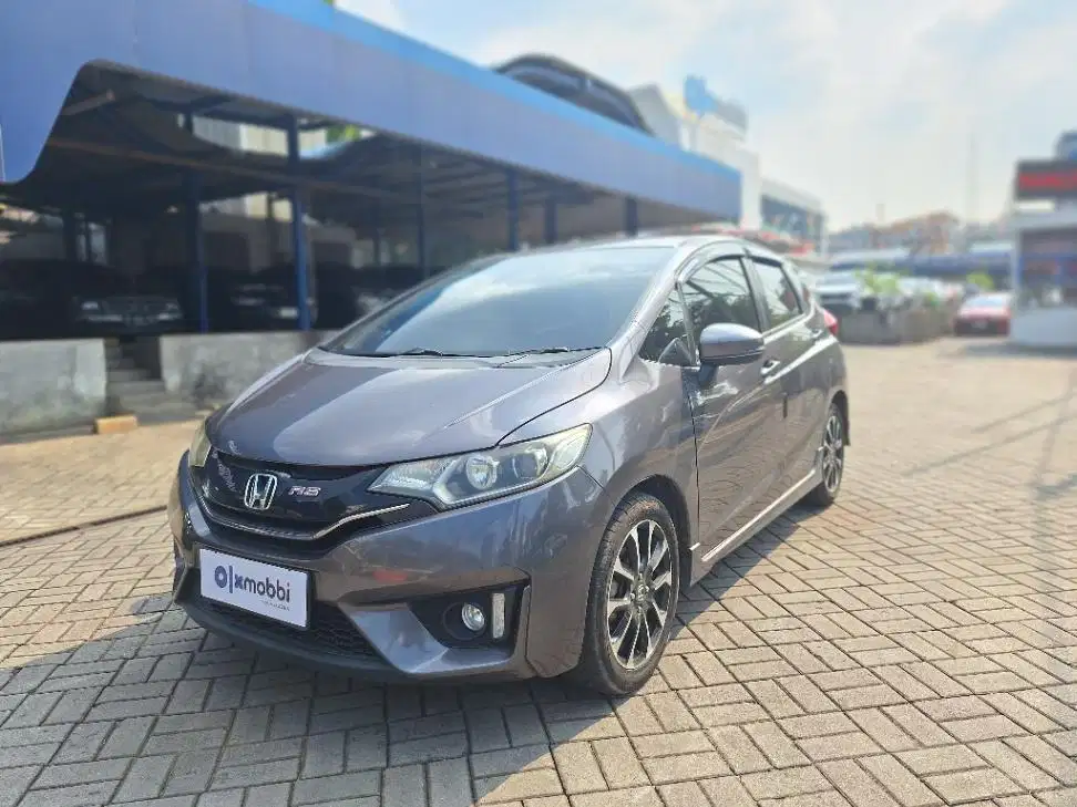 DP MURAH Honda Jazz 1.5 RS Bensin-AT 2016 Abu C3WNA