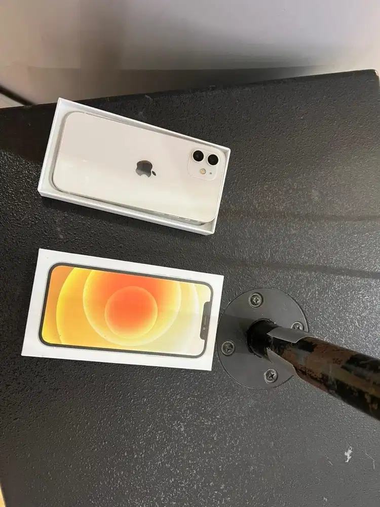 iphone 12 128gb bagus sekali 5G