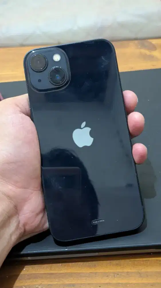 Iphone 13 128gb ibox hitam garansi off bh 90% NETT