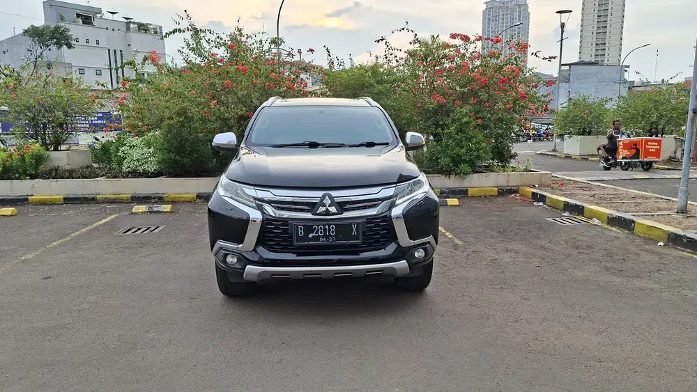 Mitsubishi Pajero Sport 2.4 Dakar AT  Diesel 2017 Diesel Hitam