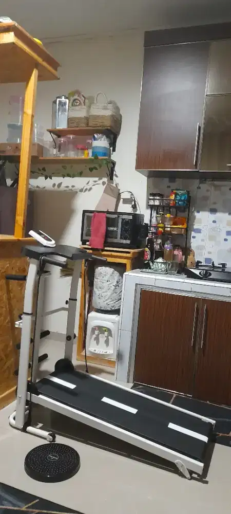 Treadmill Kondisi Mulus