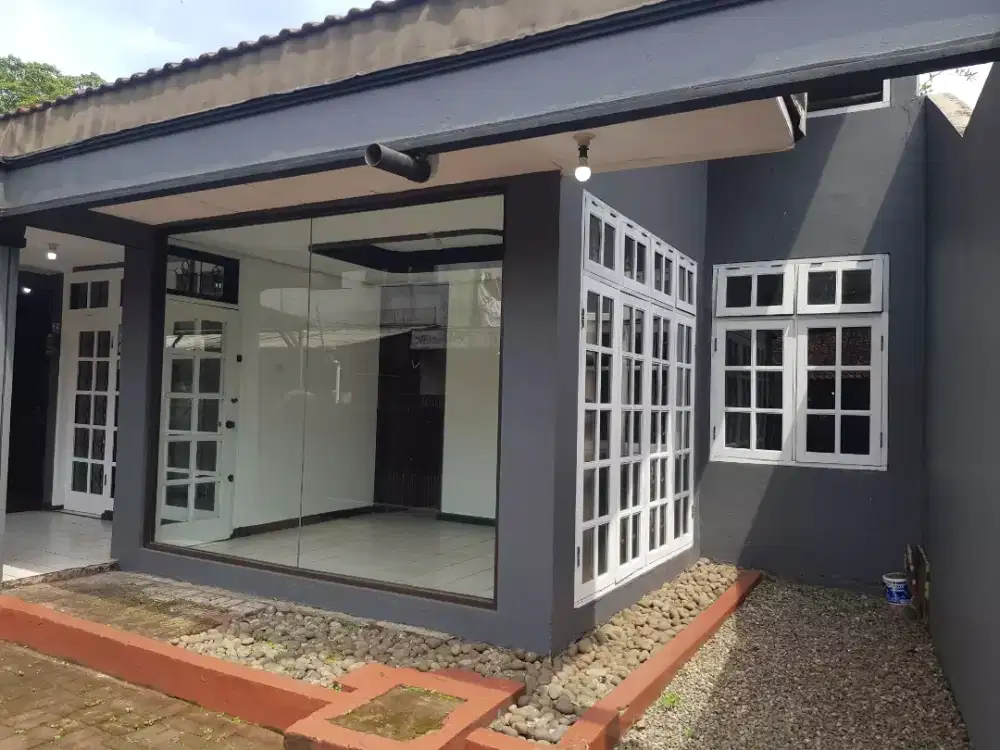 RUMAH DALAM KOMPLEK DIBUAH BATU BISA UNTUK USAHA/KANTOR/GUDANG