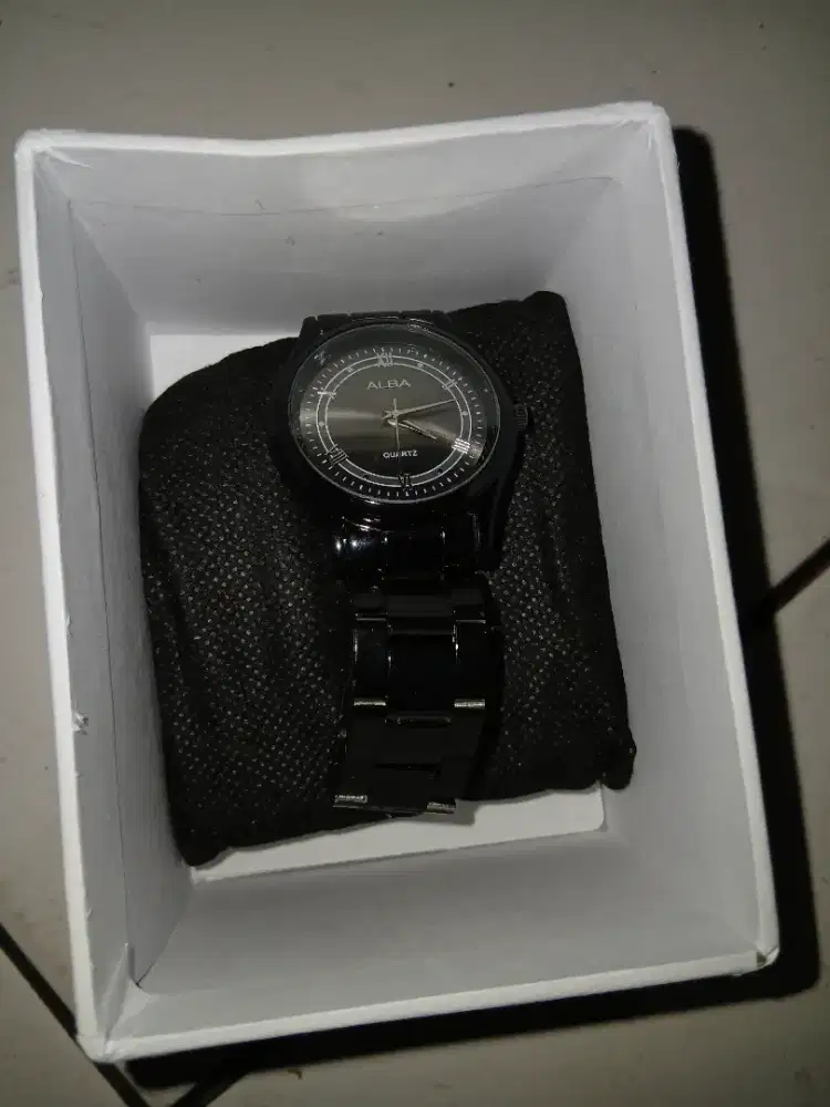 di jual jam tangan masih baru