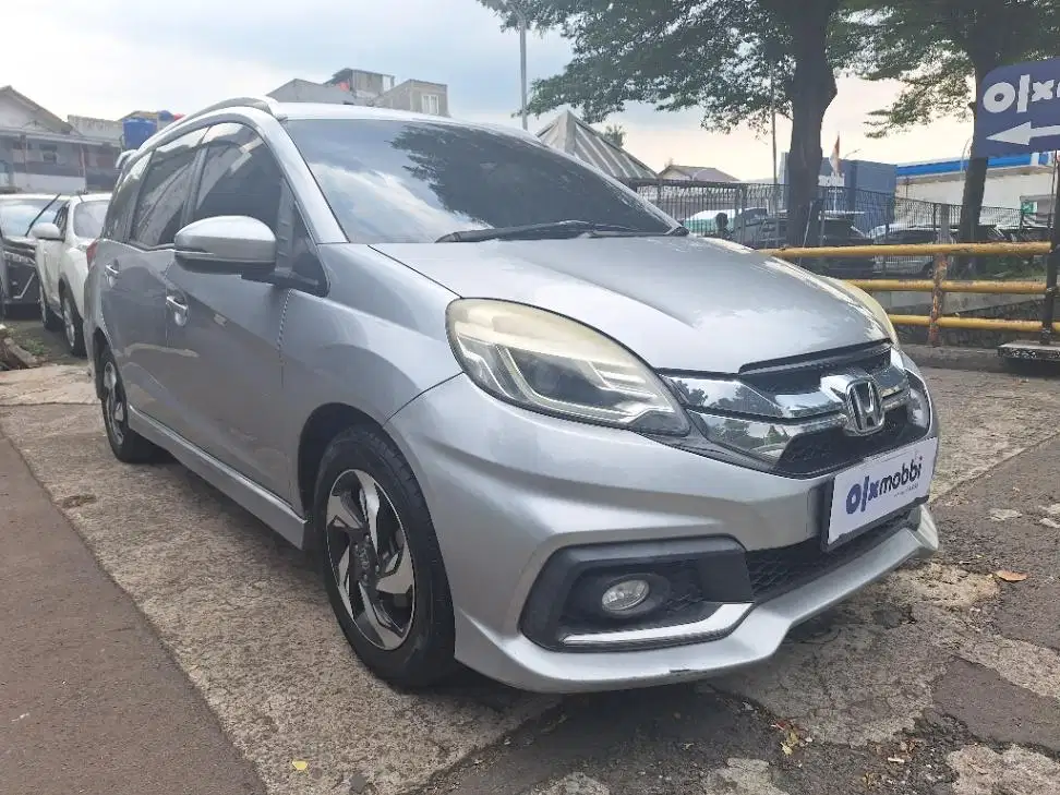 DP MURAH Honda Mobilio 1.5 RS Bensin-MT 2016 Silver CTFSB