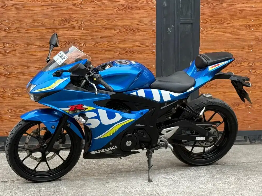 Gsx 2016 plat g pajak on bagus