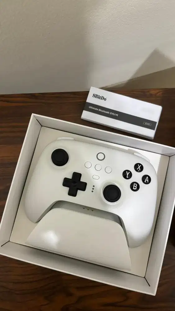 8BitDo Ultimate Bluetooth Controller