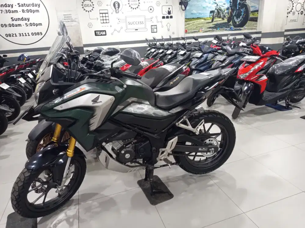 CB 150 X 2022 exlusive