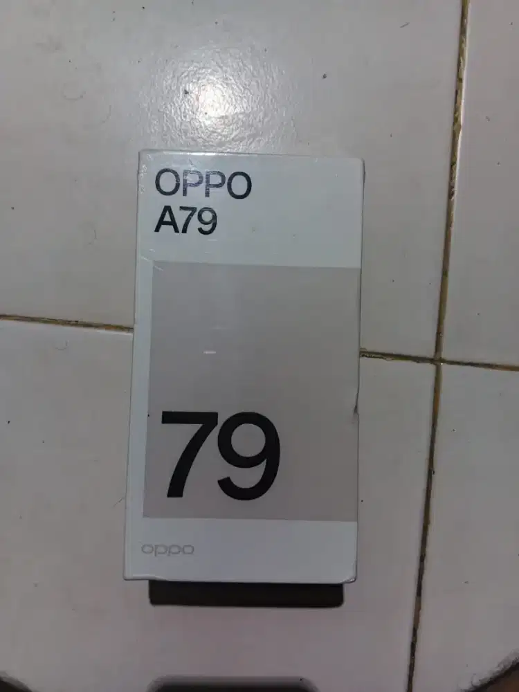 Oppo a79 ram 8/256GB