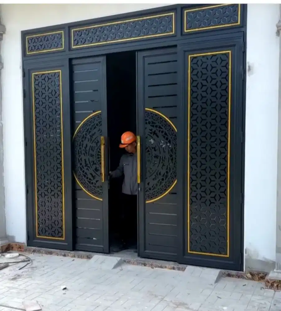 Pintu sliding swing mewah