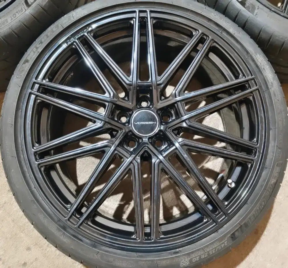 original Vossen cv10 R20 pcd 5x112 + ban michellin