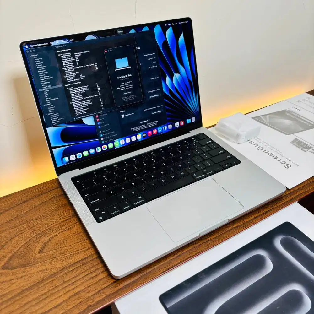 MacBook Pro 14 inch M3 Pro Ram 18GB Fullset original mulus likenew