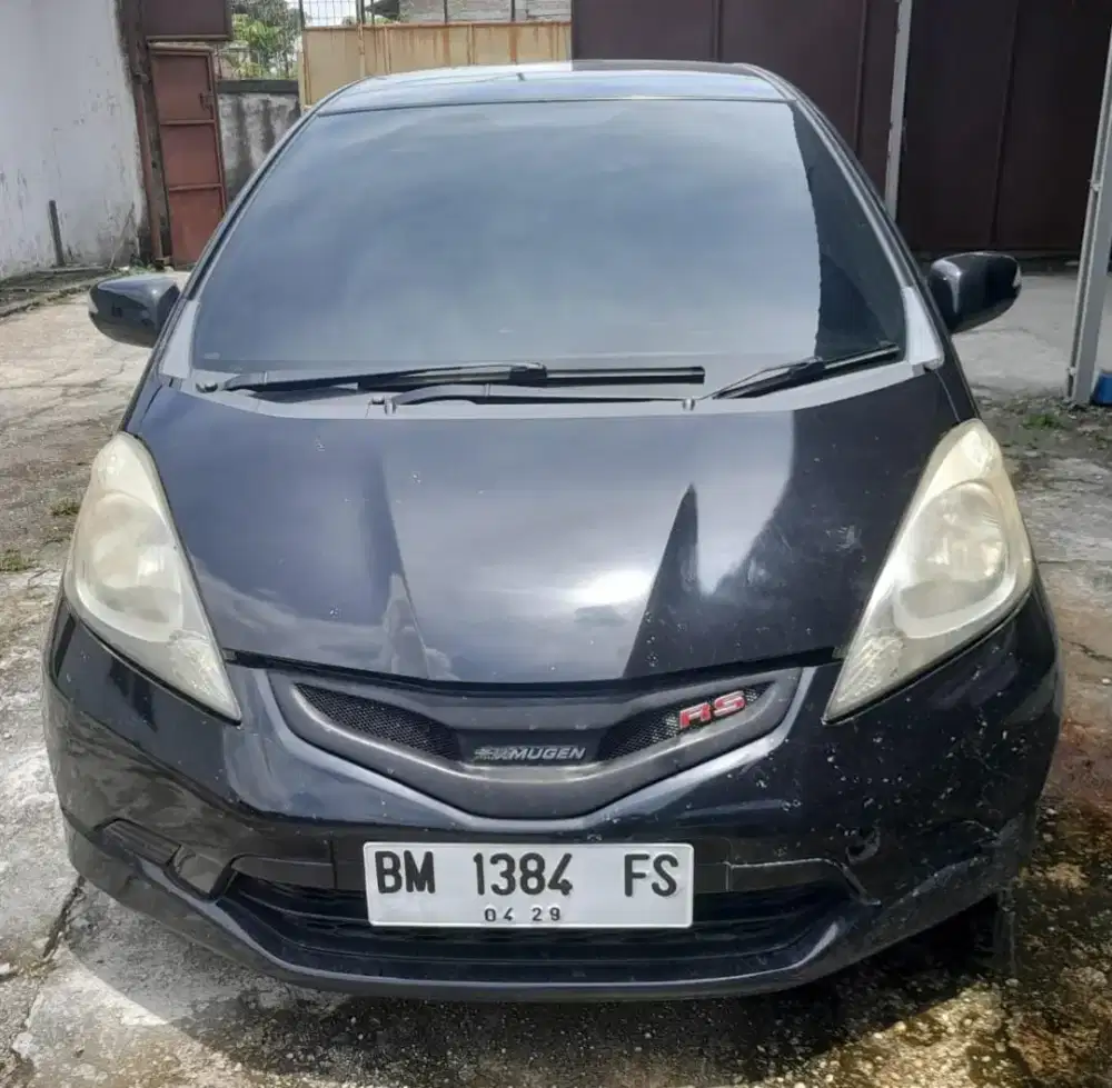Di jual cepat mobil jazz