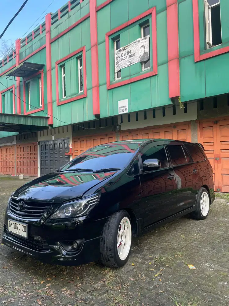 Toyota Kijang Innova 2012 Diesel