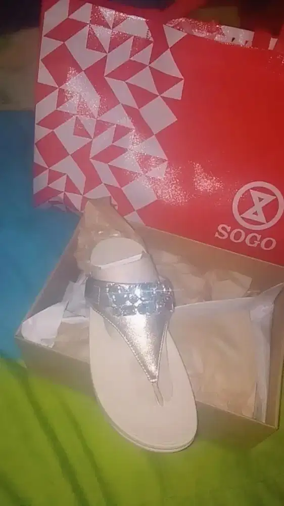 Sendal Fitflop Baru Belum Pernah Terpakai