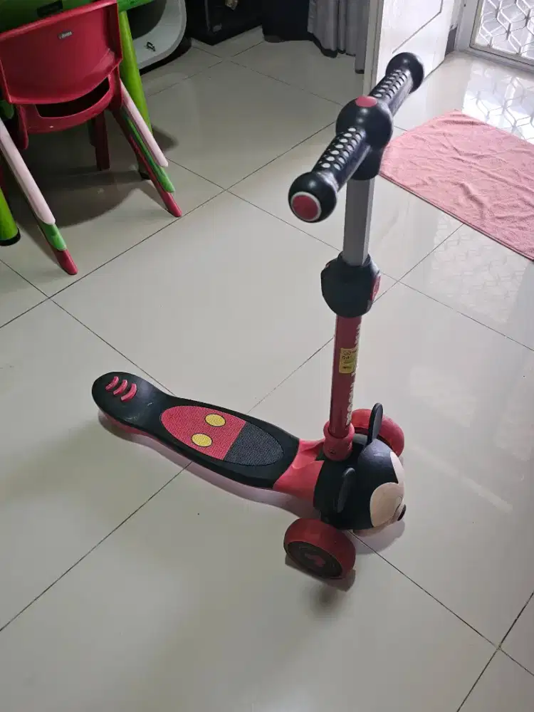 Disney 3D scooter