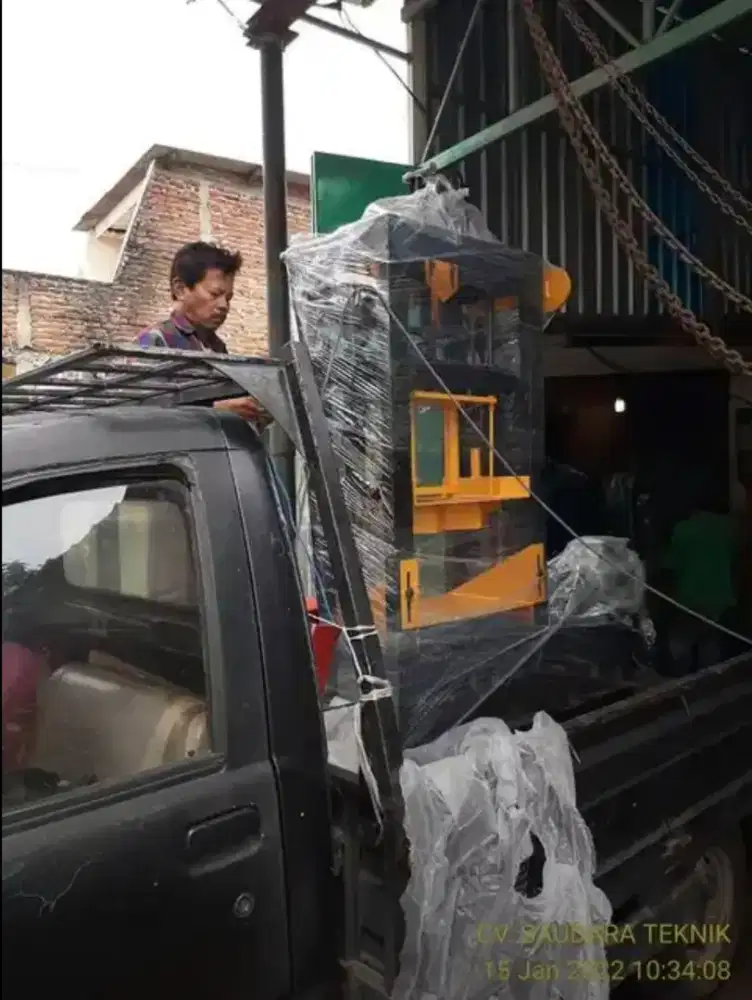 Spesialis Mesin Cetak press Batako dan paving komplit