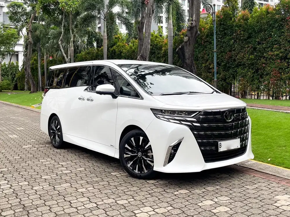 2024 Toyota Alphard 2.5 HEV Hybrid Bensin AT White Pearl