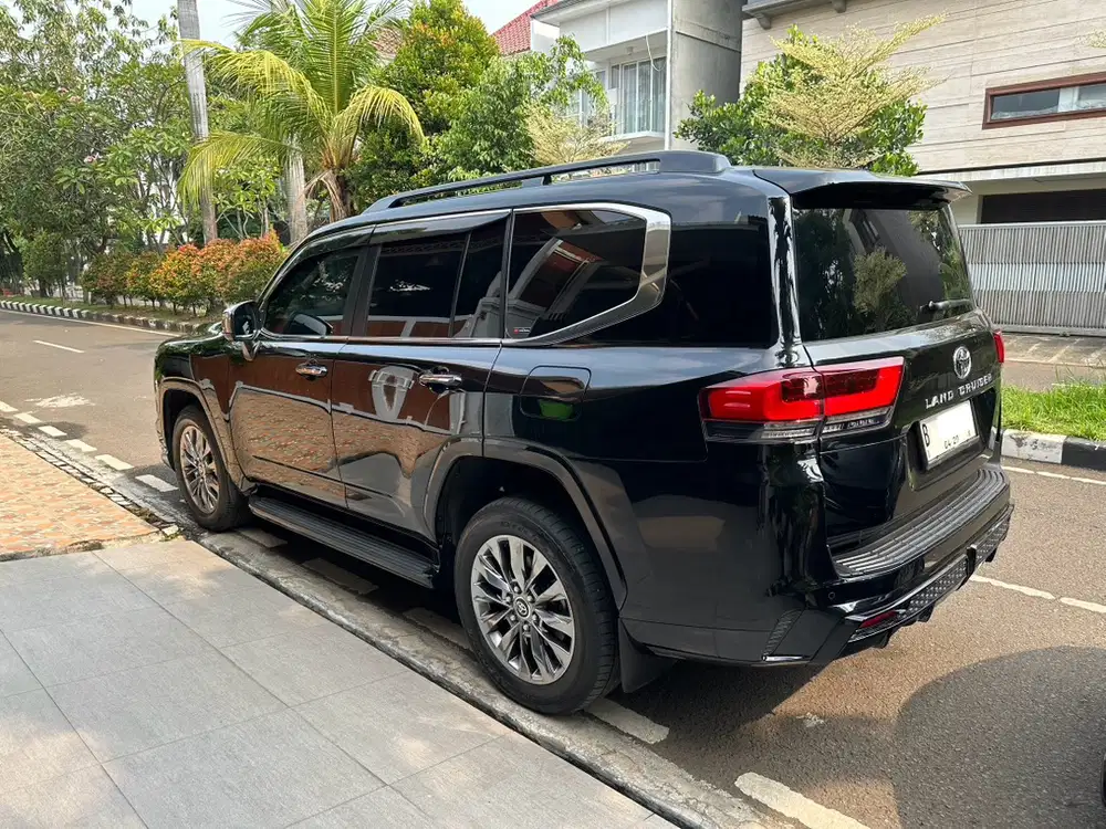 Land Cruiser 2023 harga (CASH)